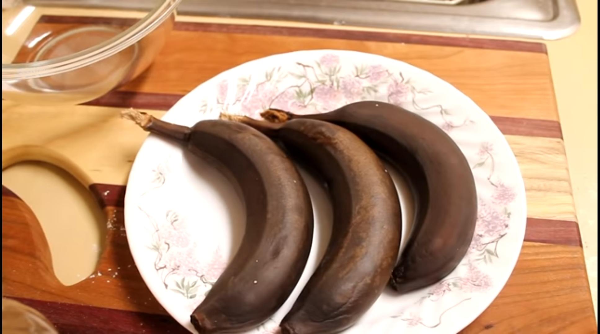 Ripe-bananas